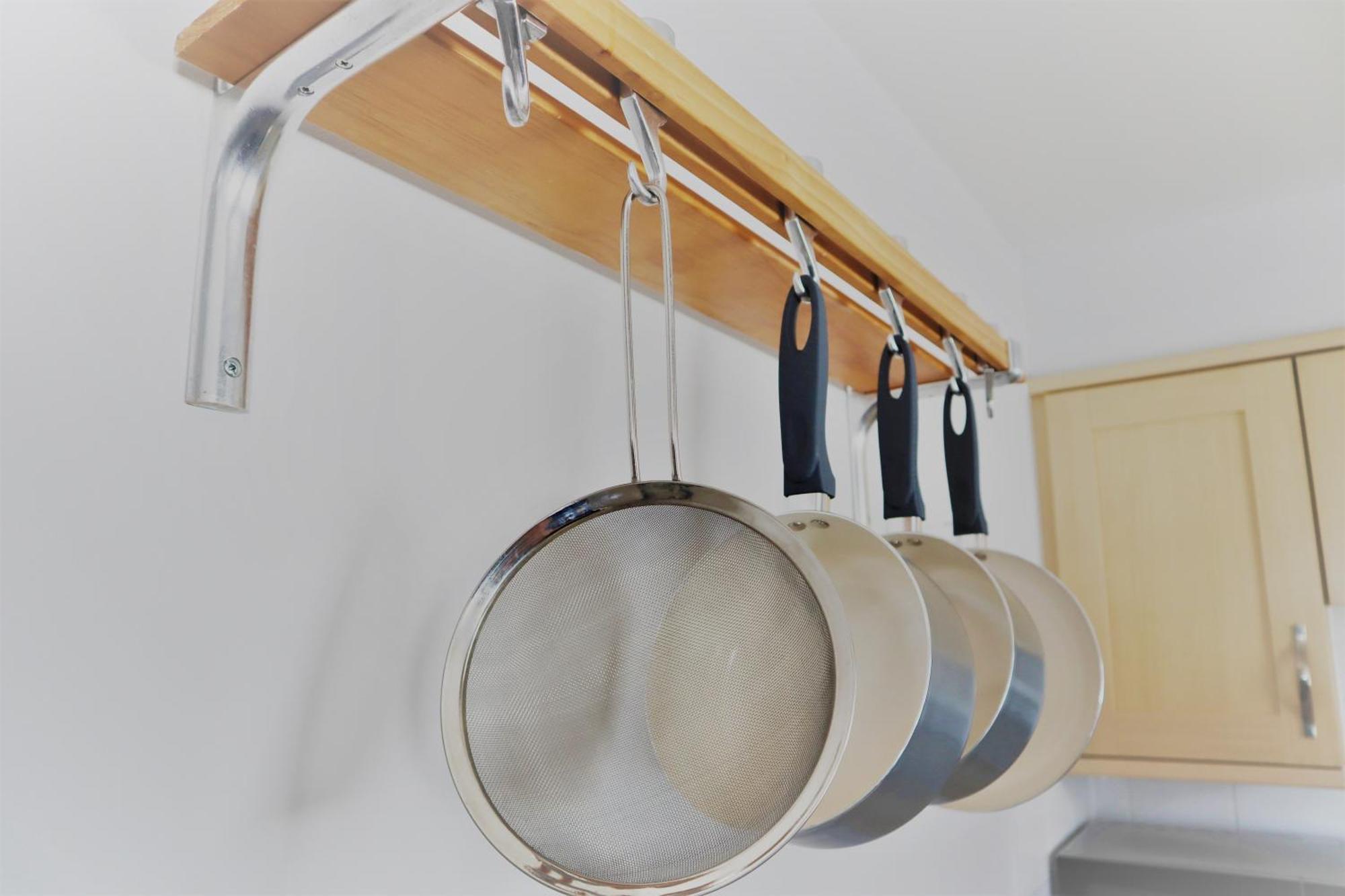 2Br Apt In Crawley W Parking - Near Gatwick Apartman Kültér fotó